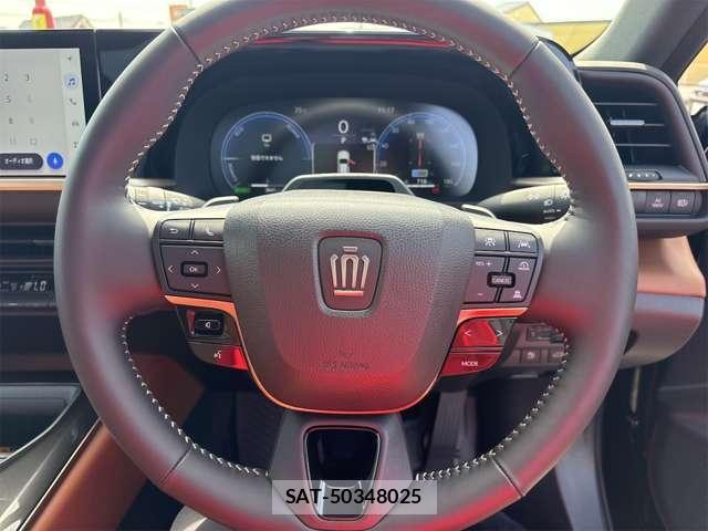 Toyota CROWN ESTATE 2025-08 8875760-13
