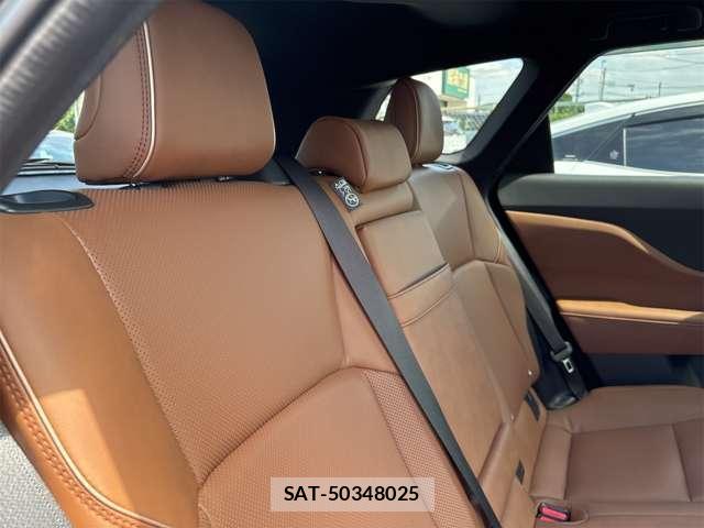 Toyota CROWN ESTATE 2025-08 8875760-8