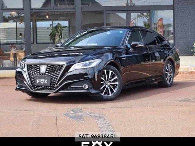Toyota CROWN HYBRID 2019-04 8872548-0