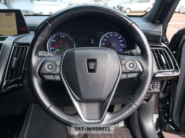 Toyota CROWN HYBRID 2019-04 8872548-11