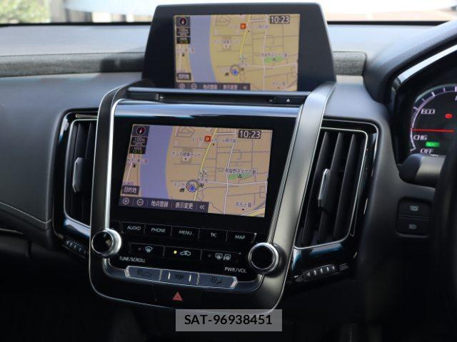 Toyota CROWN HYBRID 2019-04 8872548-19
