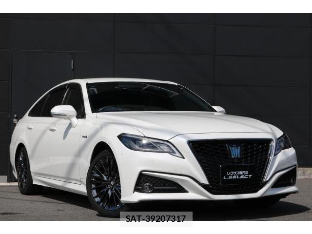 Toyota CROWN HYBRID 2020-03 8872782-3