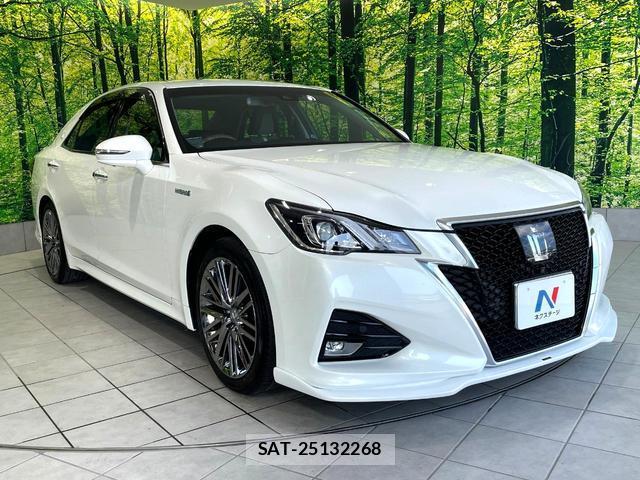 Toyota CROWN HYBRID 2017-04 8872833-15