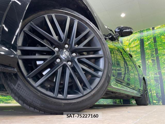 Toyota CROWN HYBRID 2022-03 8872845-12