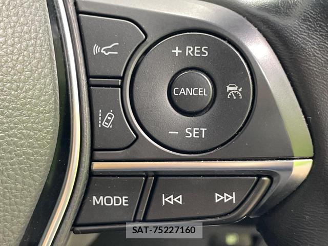 Toyota CROWN HYBRID 2022-03 8872845-5