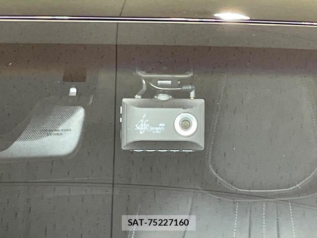 Toyota CROWN HYBRID 2022-03 8872845-6