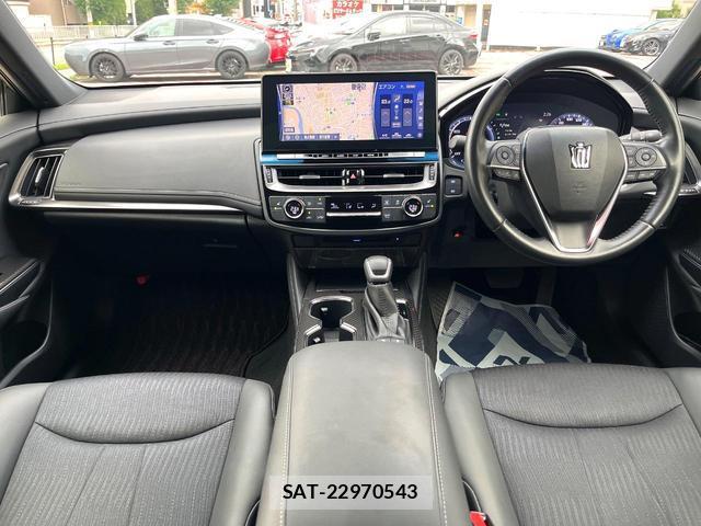 Toyota CROWN HYBRID 2021-04 8873271-1