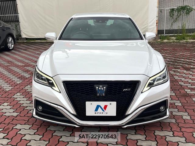 Toyota CROWN HYBRID 2021-04 8873271-13