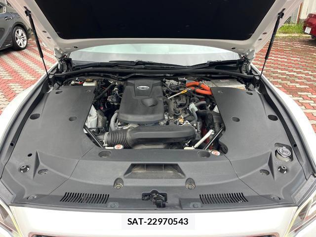 Toyota CROWN HYBRID 2021-04 8873271-17