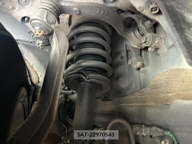 Toyota CROWN HYBRID 2021-04 8873271-19