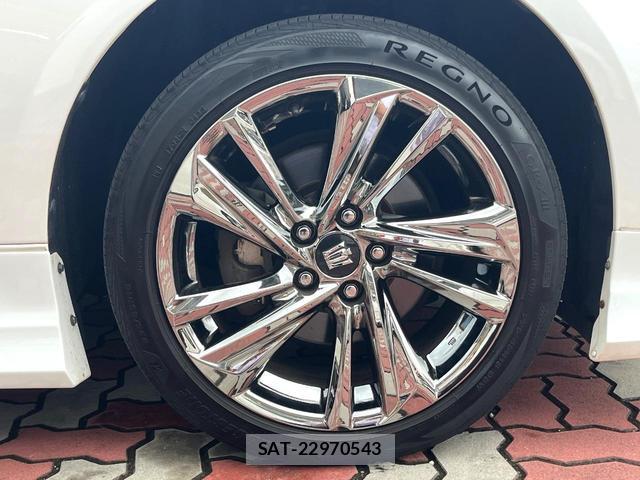 Toyota CROWN HYBRID 2021-04 8873271-4
