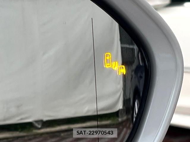 Toyota CROWN HYBRID 2021-04 8873271-7