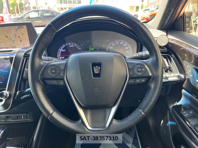 Toyota CROWN HYBRID 2019-08 8873273-10
