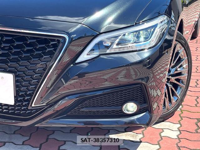 Toyota CROWN HYBRID 2019-08 8873273-11