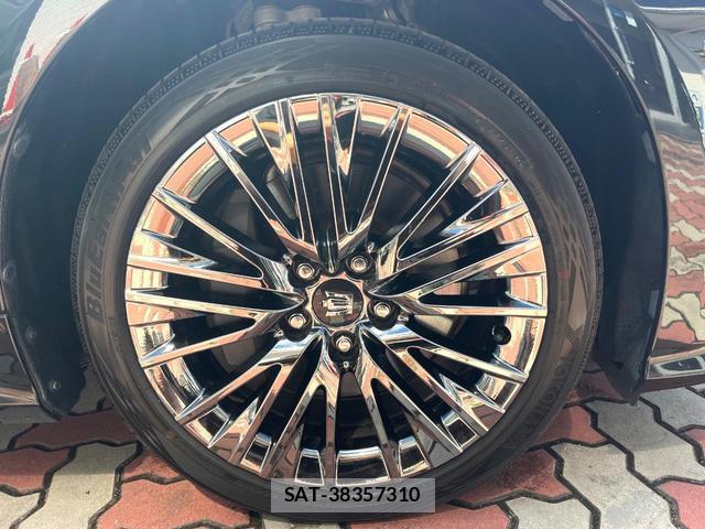 Toyota CROWN HYBRID 2019-08 8873273-12