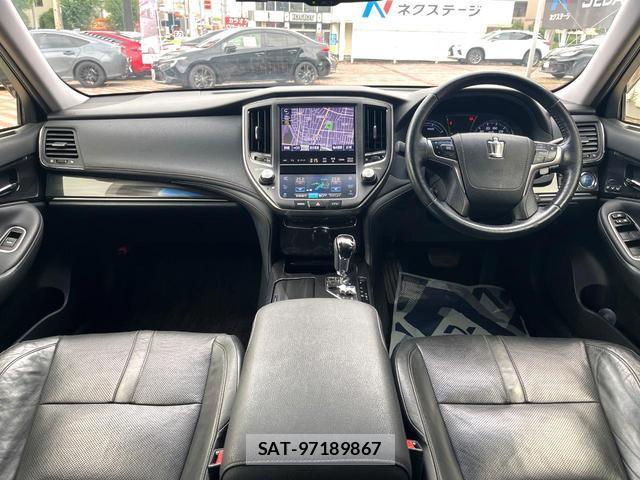 Toyota CROWN HYBRID 2013-03 8873275-1