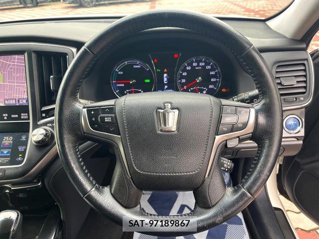 Toyota CROWN HYBRID 2013-03 8873275-11