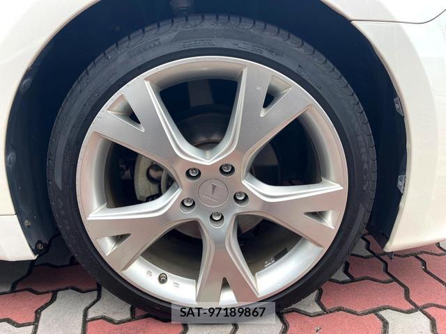 Toyota CROWN HYBRID 2013-03 8873275-3