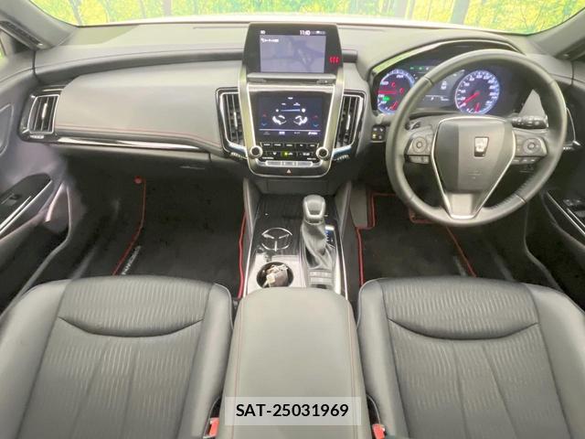 Toyota CROWN HYBRID 2020-03 8873595-1