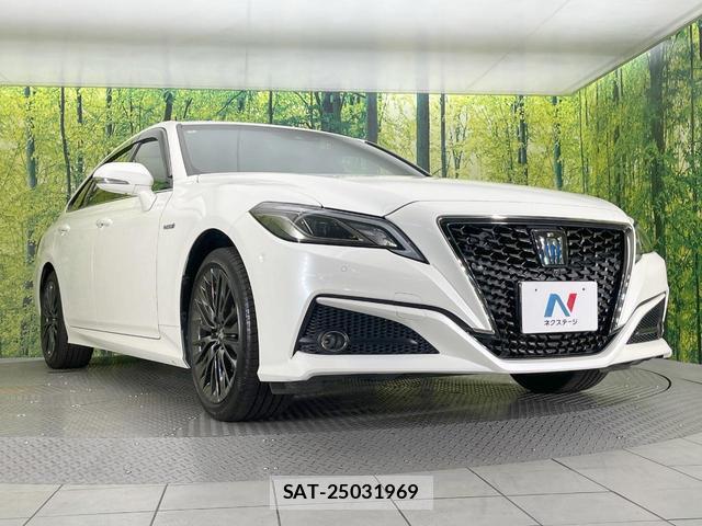 Toyota CROWN HYBRID 2020-03 8873595-15