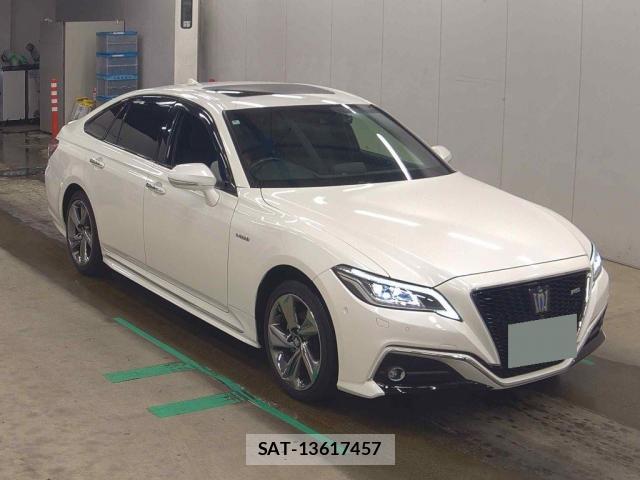 Toyota CROWN HYBRID 2018 8874229-0