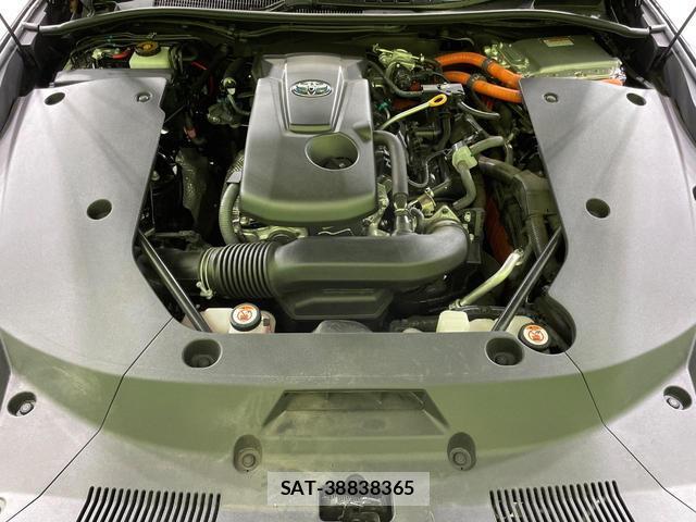 Toyota CROWN HYBRID 2019-06 8874696-17