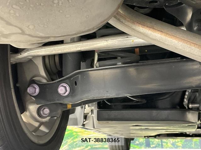 Toyota CROWN HYBRID 2019-06 8874696-19