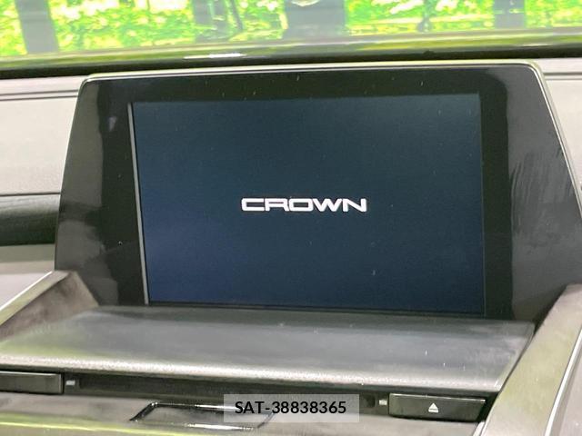 Toyota CROWN HYBRID 2019-06 8874696-2