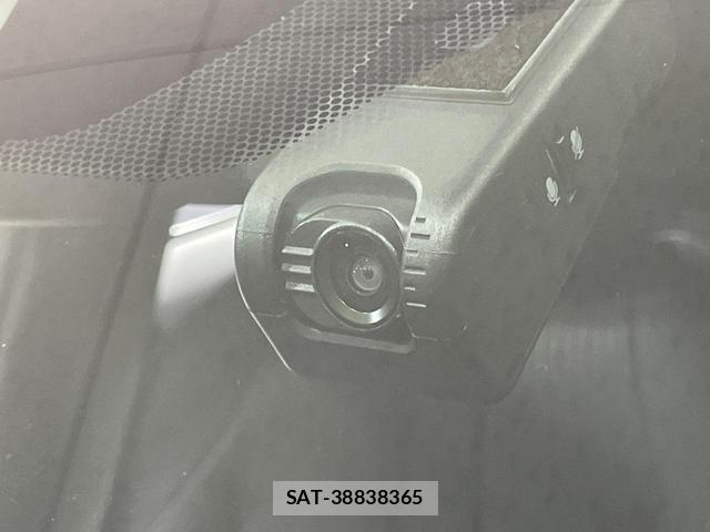 Toyota CROWN HYBRID 2019-06 8874696-6