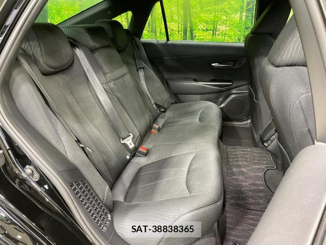 Toyota CROWN HYBRID 2019-06 8874696-8