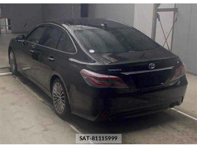 Toyota CROWN HYBRID 2021-11 8874892-3