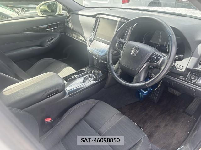 Toyota CROWN HYBRID 2013-04 8875132-9