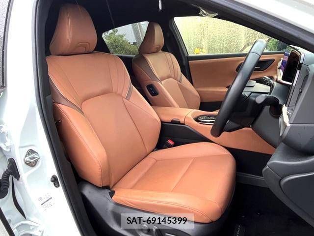 Toyota CROWN 2024-02 8872595-11