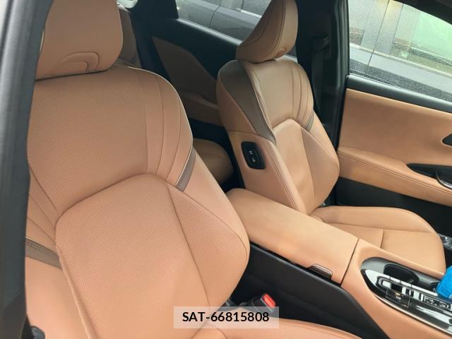 Toyota CROWN 2024-06 8873477-14