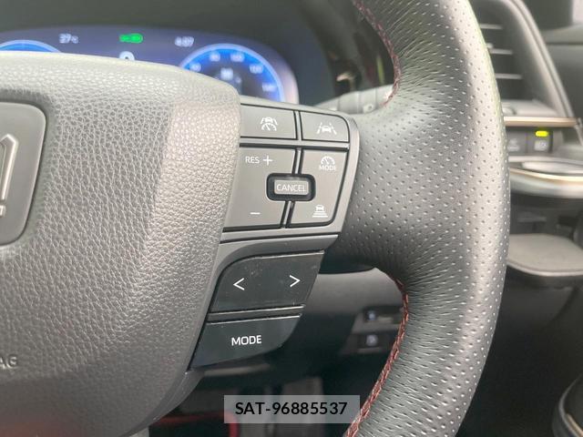 Toyota CROWN 2024-06 8873583-6