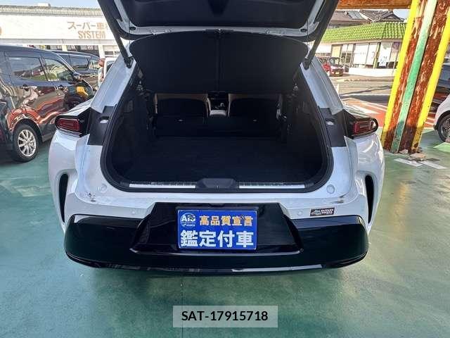 Toyota CROWN 2024-04 8875577-11