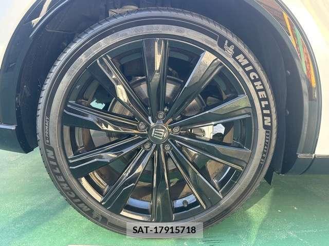 Toyota CROWN 2024-04 8875577-13