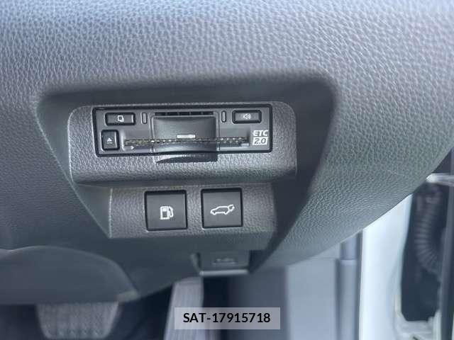 Toyota CROWN 2024-04 8875577-14