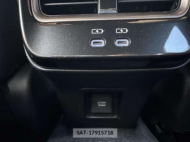 Toyota CROWN 2024-04 8875577-6