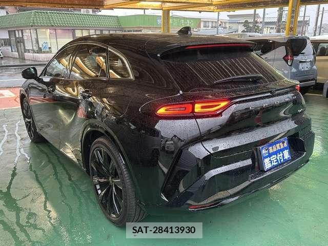 Toyota CROWN 2024-12 8875595-1