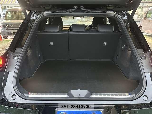 Toyota CROWN 2024-12 8875595-13