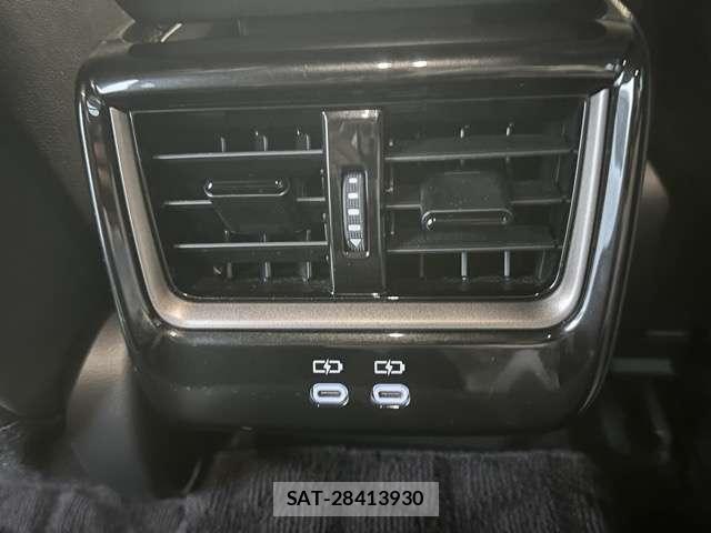 Toyota CROWN 2024-12 8875595-8