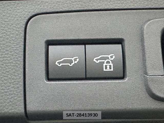 Toyota CROWN 2024-12 8875595-9