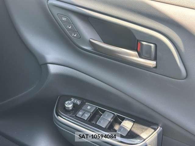 Toyota CROWN 2024-07 8875602-17