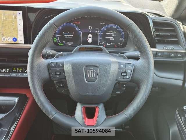Toyota CROWN 2024-07 8875602-2