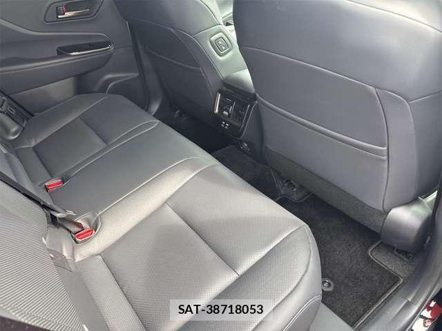 Toyota CROWN 2025-07 8875763-9