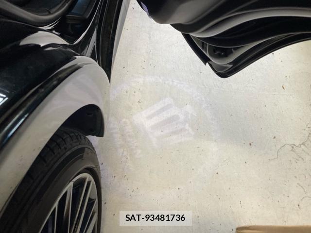 Toyota CROWN 2017-03 8872718-11