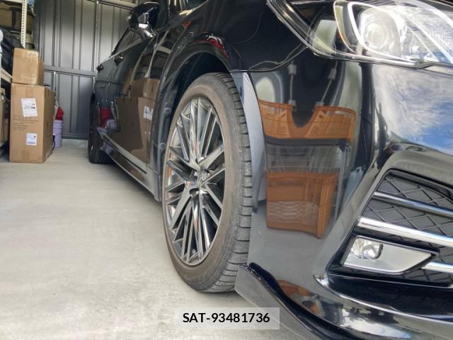 Toyota CROWN 2017-03 8872718-12