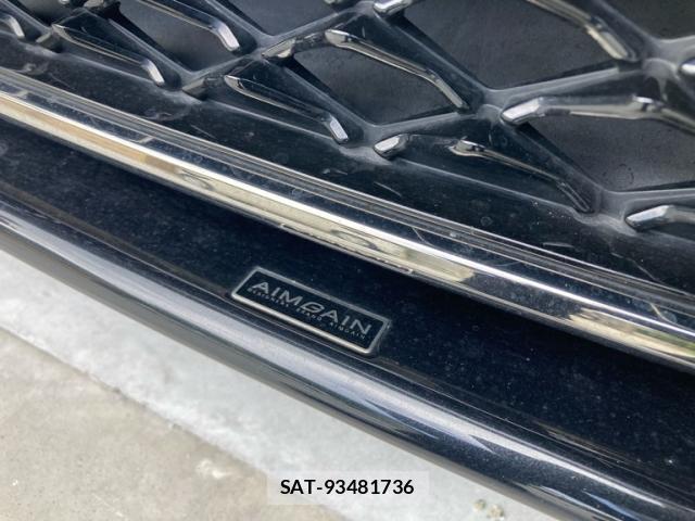 Toyota CROWN 2017-03 8872718-2