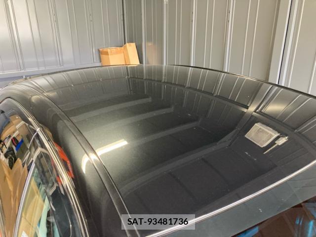 Toyota CROWN 2017-03 8872718-5